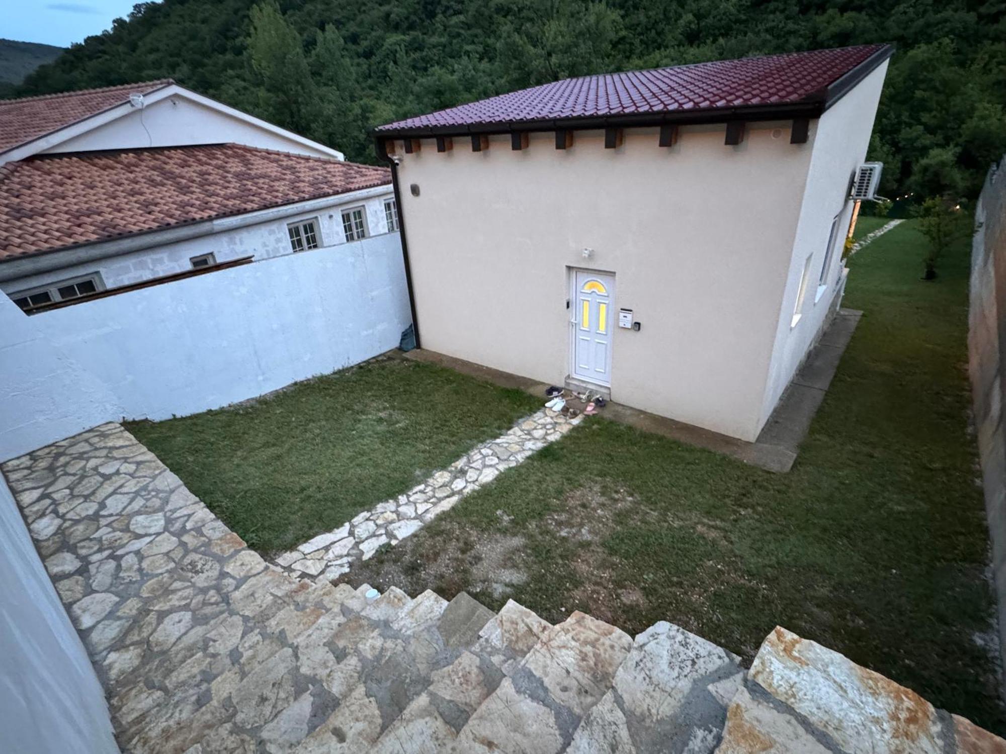 House On The River بلاغاي المظهر الخارجي الصورة